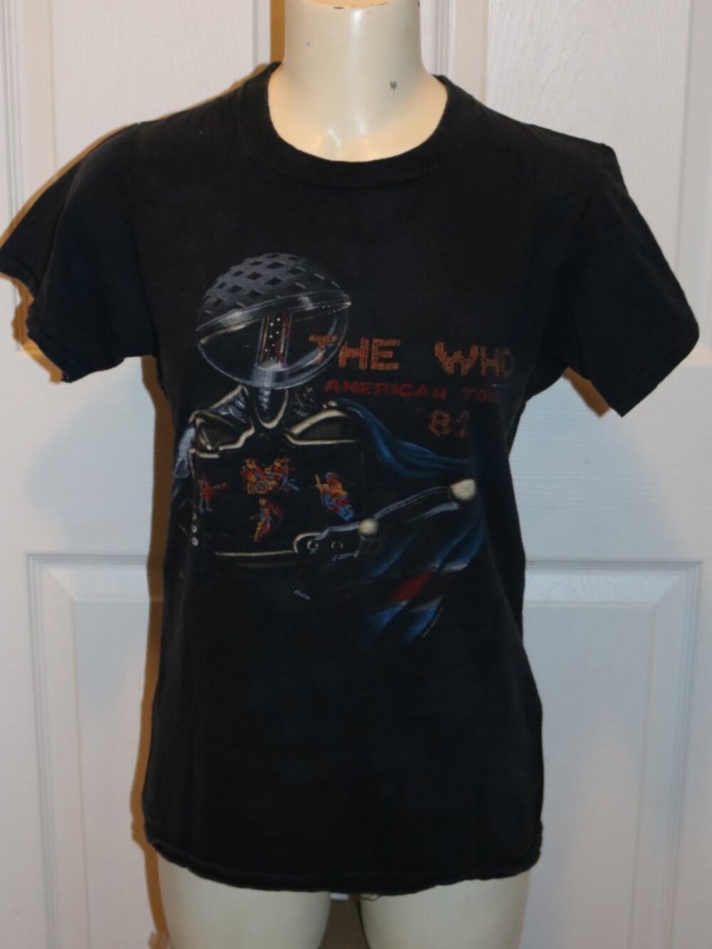 The WHO T-shirt Womens Medium Black 1982 Concert American Tour - Shrunk Worn - Picture 2 of 9